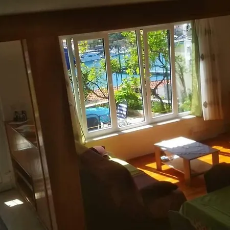 Apartment Ivic Rab Town